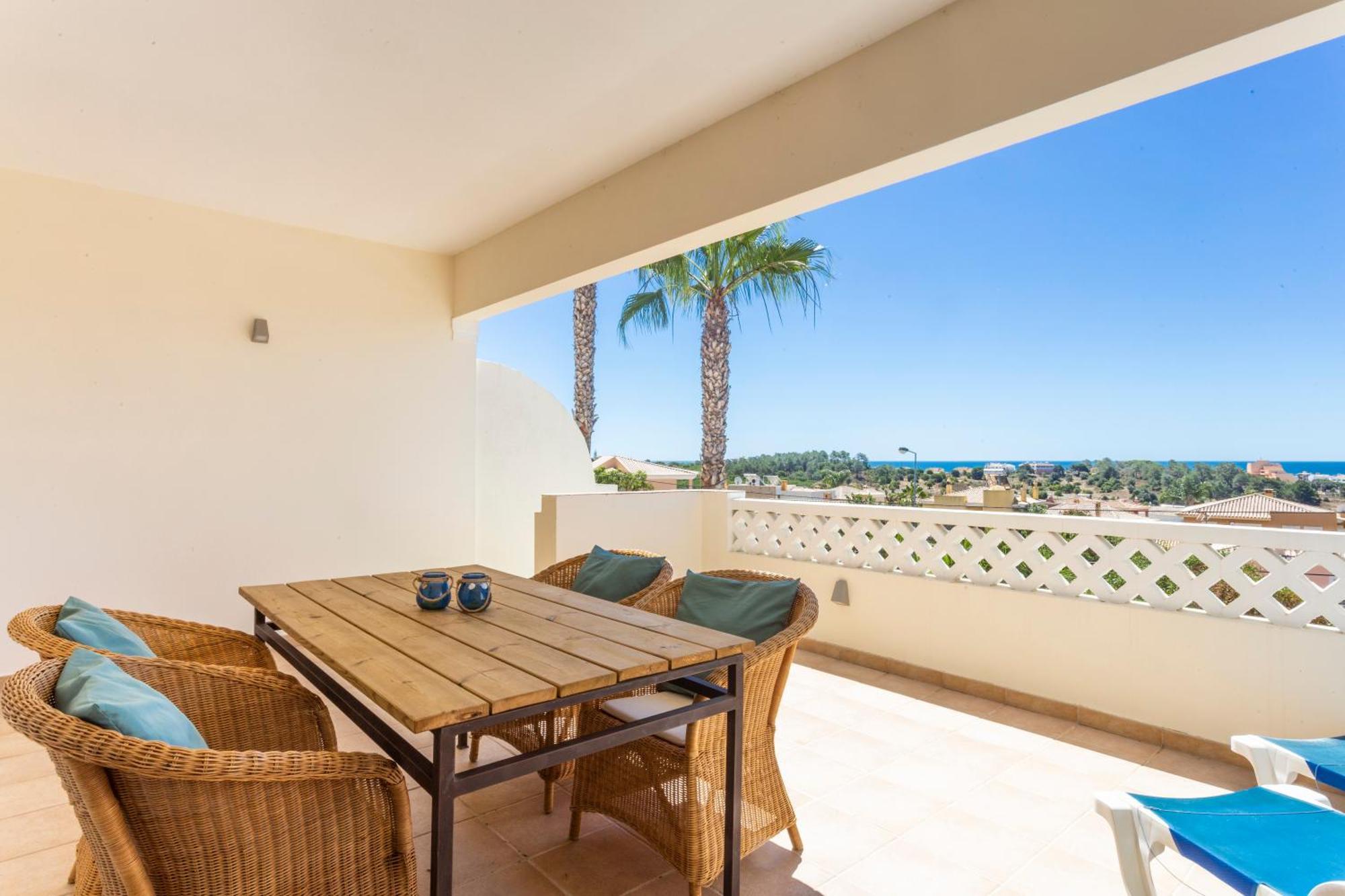 Cozy & Luxurious Getaway - 3 Decks Oceanview & Pool - Sao Jose Apartment Lagos Bagian luar foto